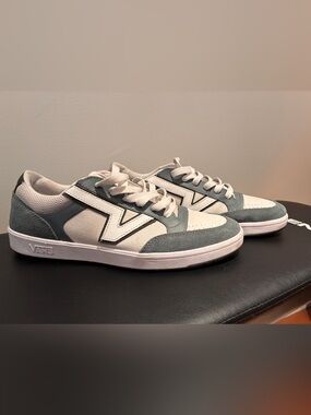 Vans Lowland 2.0 Sneakers White Grey Men’s Size 11